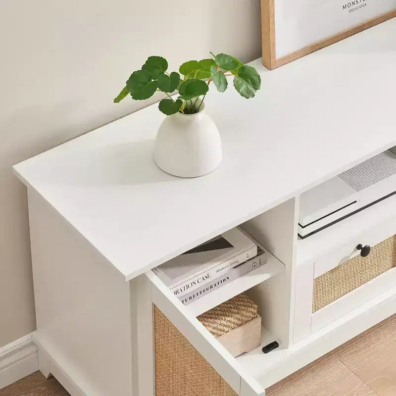 Meuble TV en rotin, meuble de divertissement moderne pour TV 65/70 pouces, meuble média blanc avec 2 tiroirs et 2 placards avec étagère réglable, pour salon