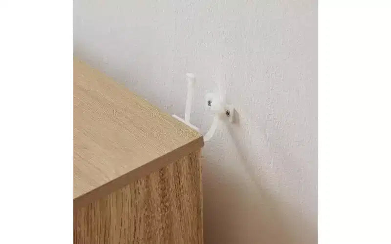 Meuble bas de 80 cm avec espace de rangement, étagères réglables au design ondulé incurvé, idéal pour les chambres et les salons, finition chêne