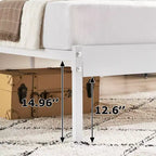 Cadre de lit plateforme Queen avec tête de lit, construction en métal robuste, rangement sous le lit de 12,6 pouces, lattes solides, silencieux, pas besoin de sommier tapissier, blanc